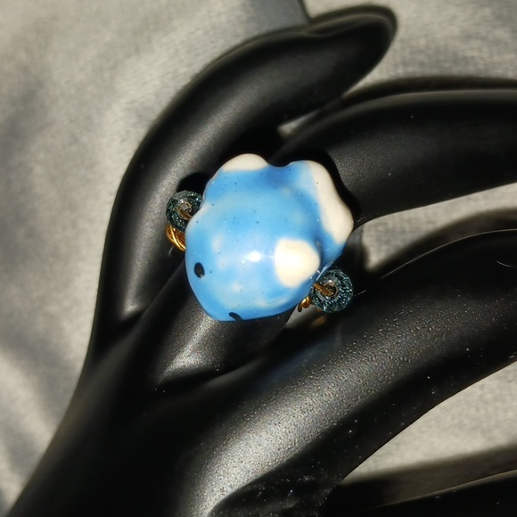 Ring - Picture 3 of 7